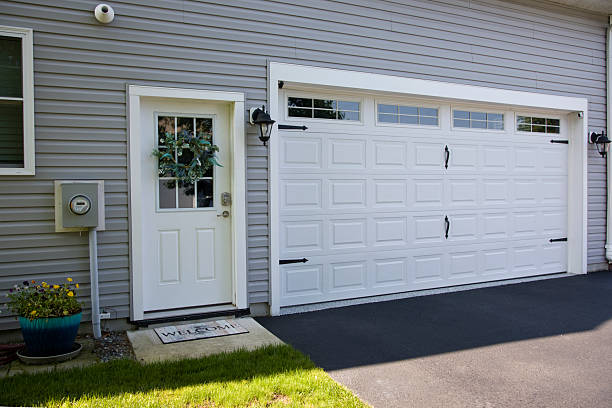 24/7 Emergency Garage Door Panel Replacement experts in Nikiski, AK